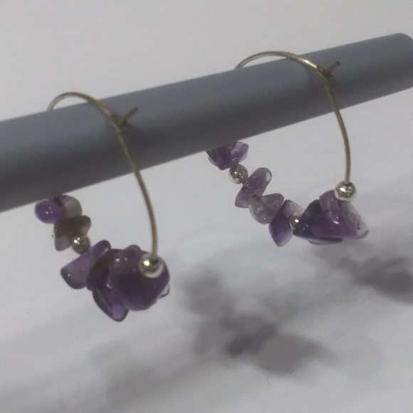 Amethyst Chip Hoop Earrings - Picture 4 of 4